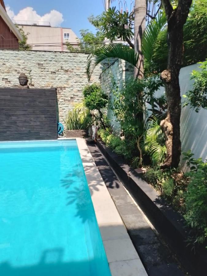 Marinos Place Legian Extérieur photo