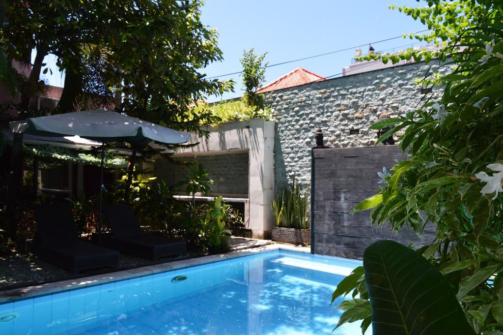 Marinos Place Legian Extérieur photo